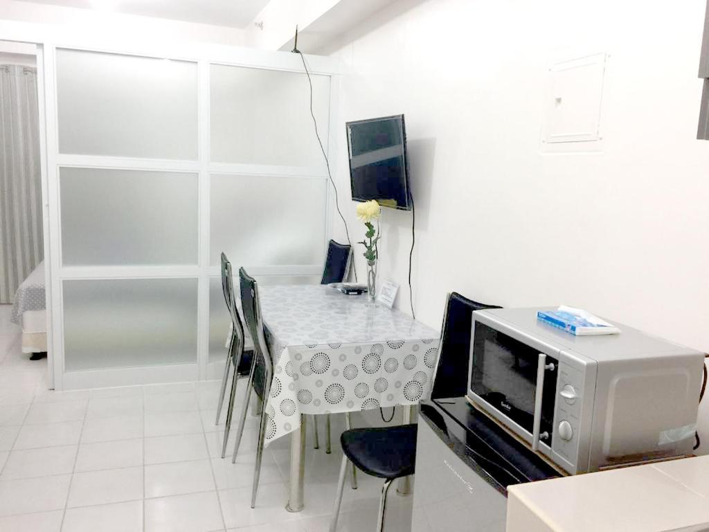 Cityland Tagaytay Taal Lake View City View Free Pool Parking Studios With Balcony Are City View Tagaytay City Exteriér fotografie