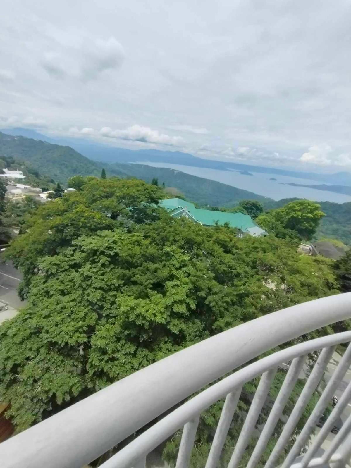 Cityland Tagaytay Taal Lake View City View Free Pool Parking Studios With Balcony Are City View Tagaytay City Exteriér fotografie